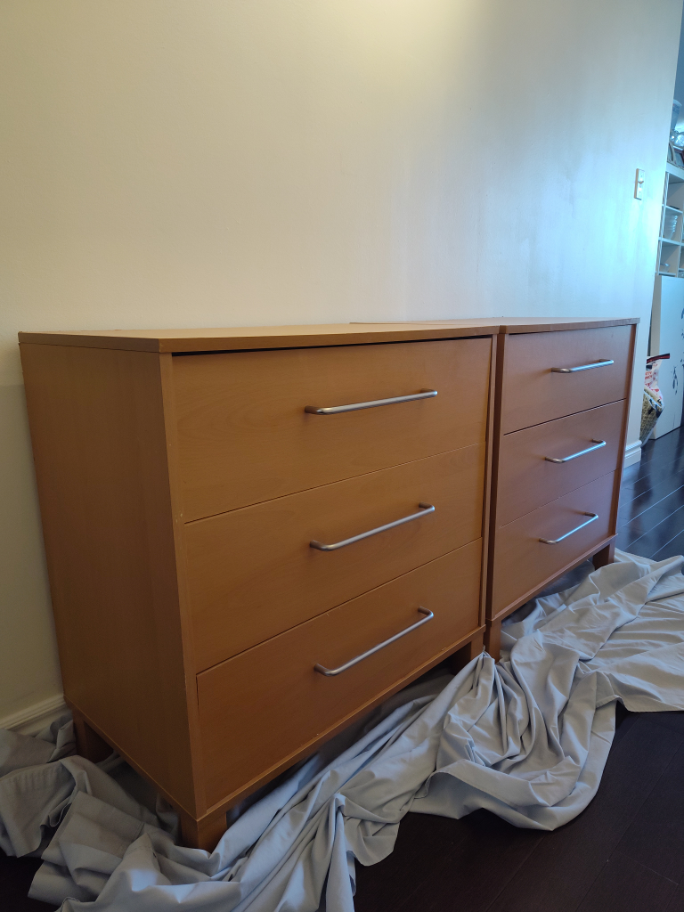 Set of 2 Dressers