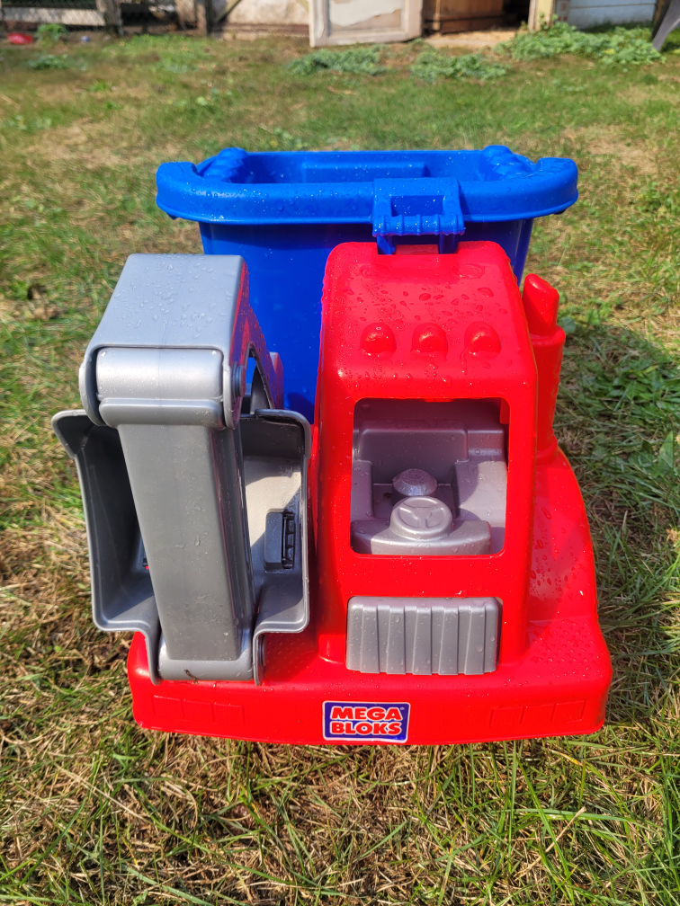 Mega Bloks Dump Truck - photo 3