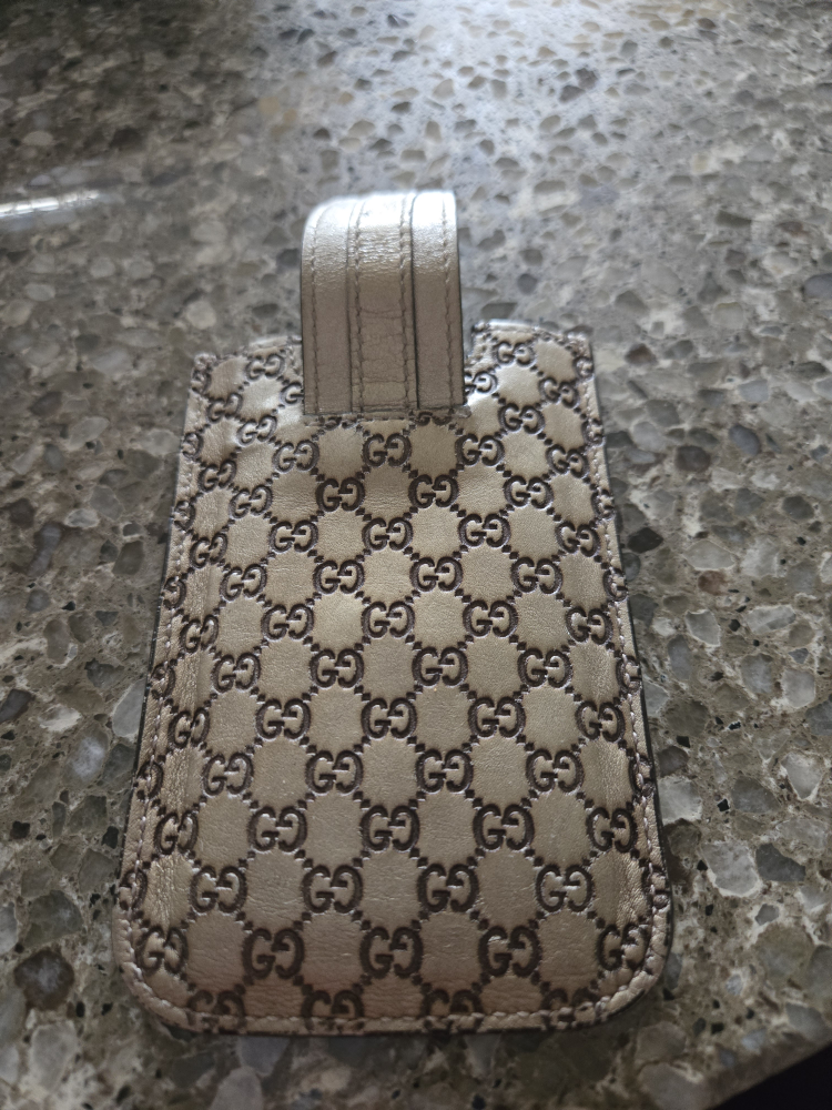 Authentic Gucci leather phone holder - photo 2