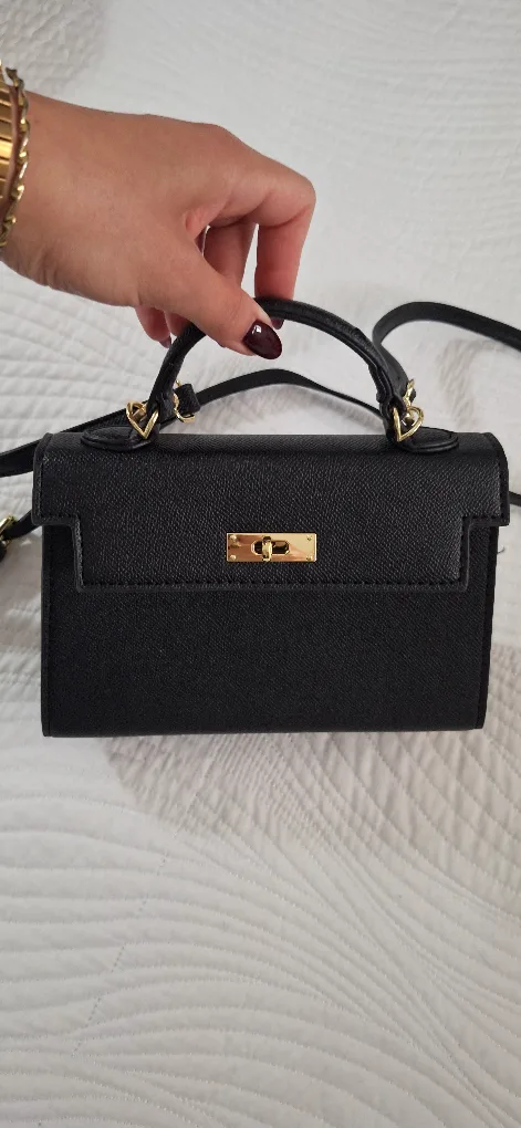 Mini black bag thumbnail