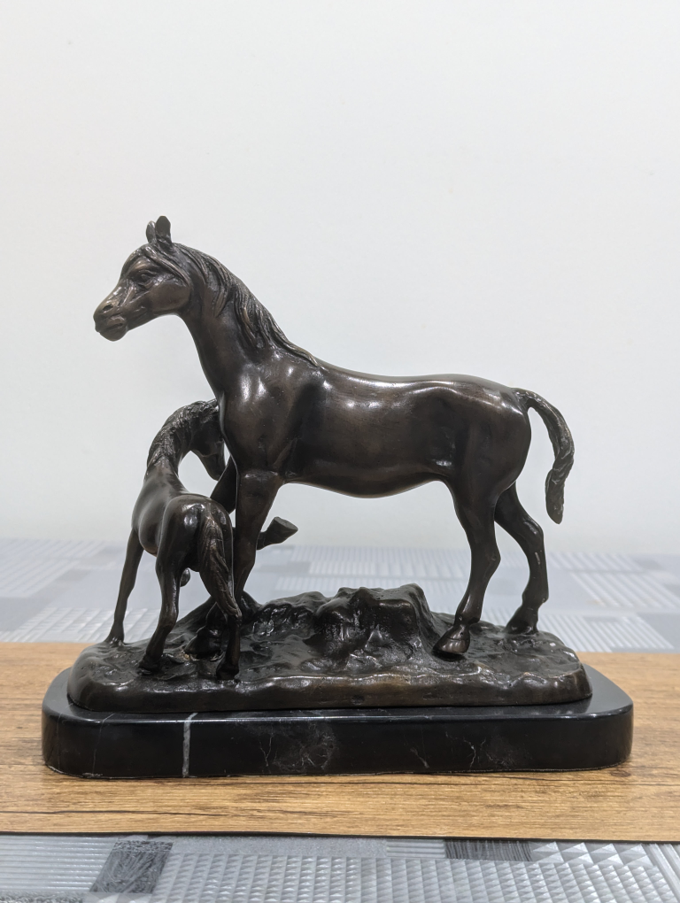 Heavy Horse Sculpture - photo 3