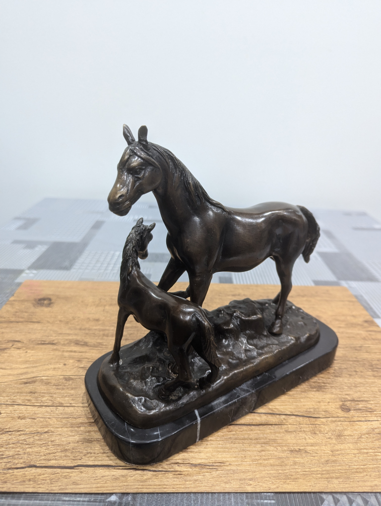 Heavy Horse Sculpture - photo 4