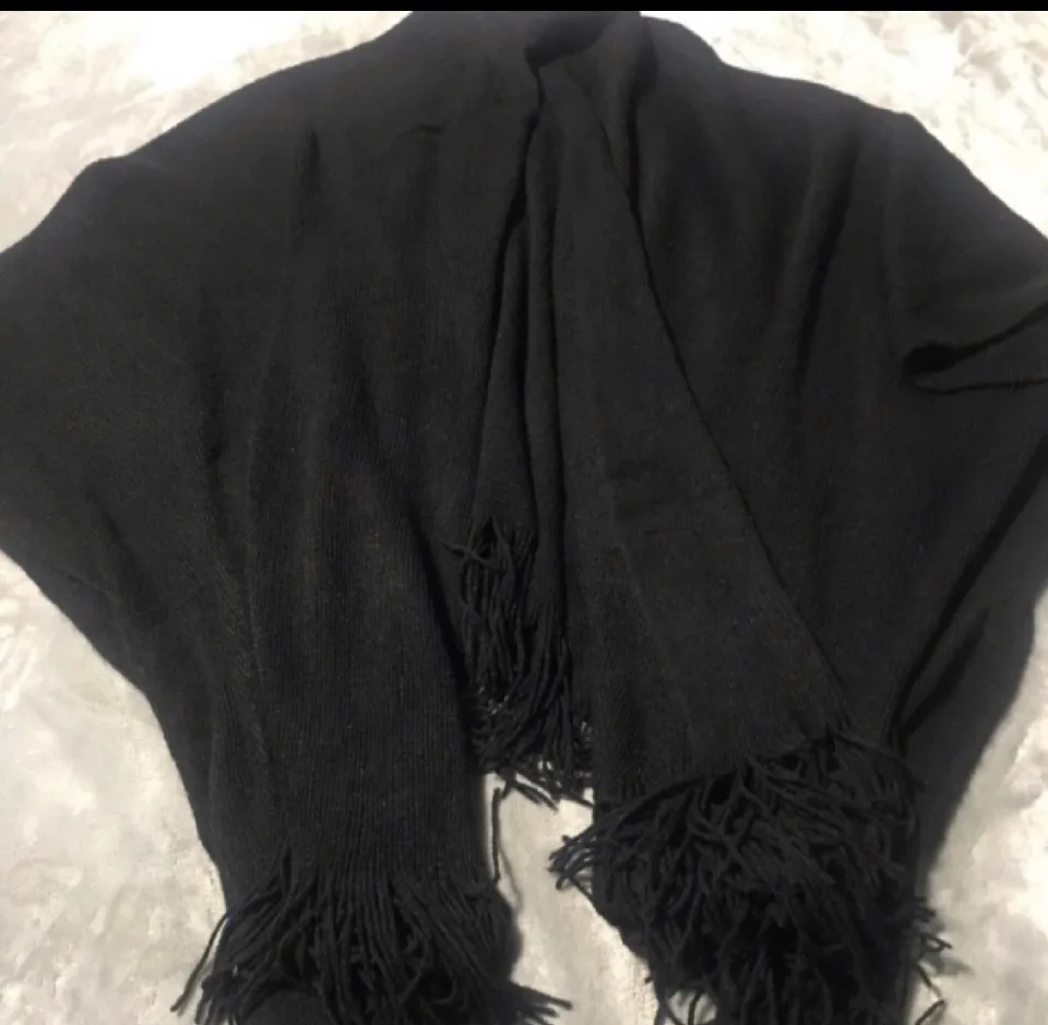 🏀 Beautiful Throw Blanket/Poncho image indicator(7)