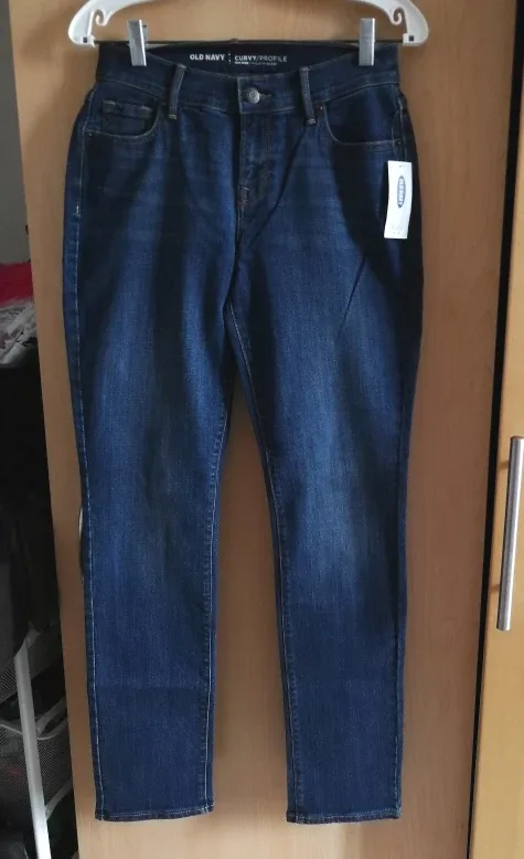 BNWT Old Navy jeans image indicator(6)