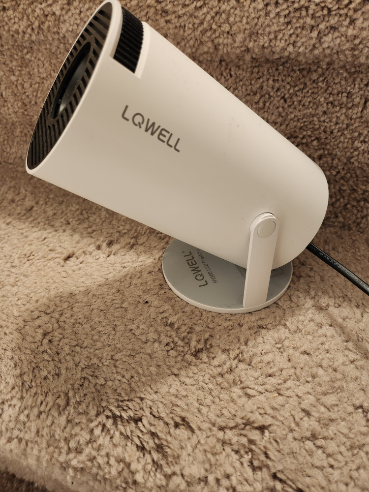 LQWELL LCD mini Projector - photo 3
