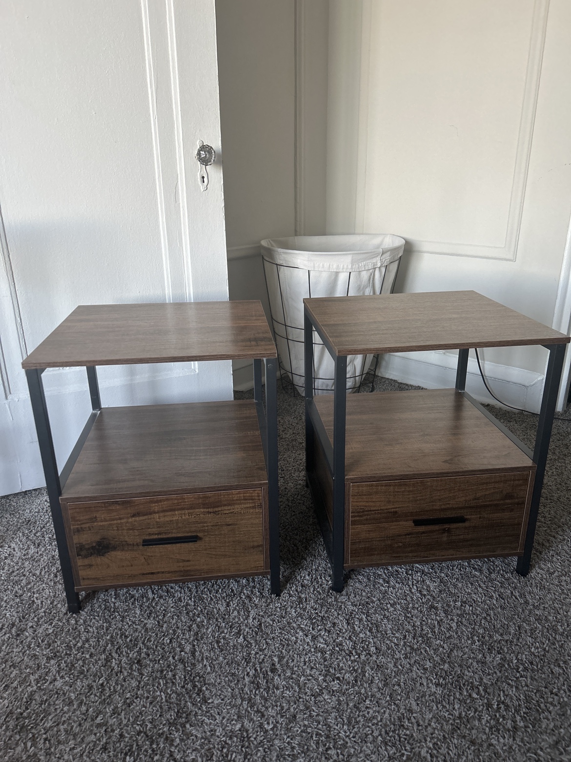 Nightstands (Set of 2)