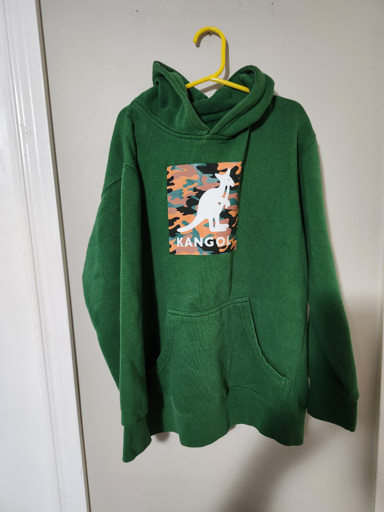 $10 Kangol hoodie (M) (boys) - photo 4
