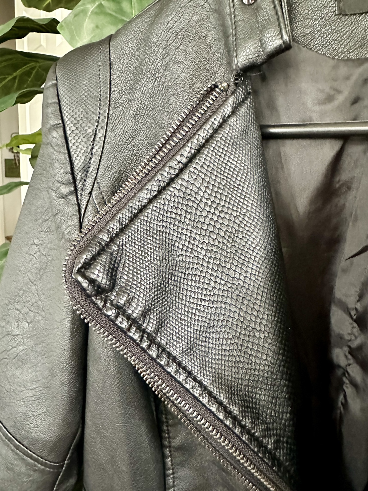 Noemi Kent Paris Gothic Black Assymetric Faux Leather Jacket - photo 5