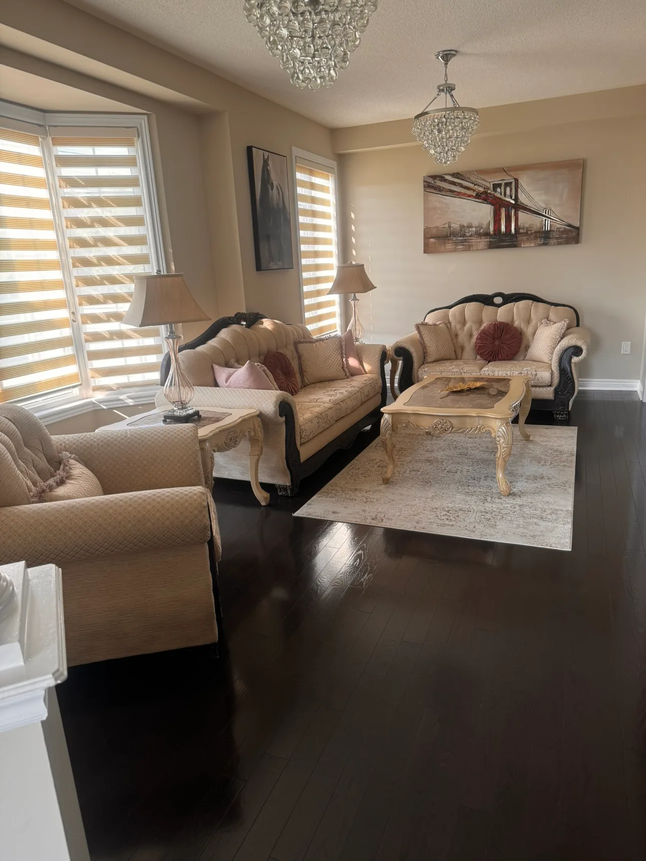 Living Room Furniture Set image indicator(2)