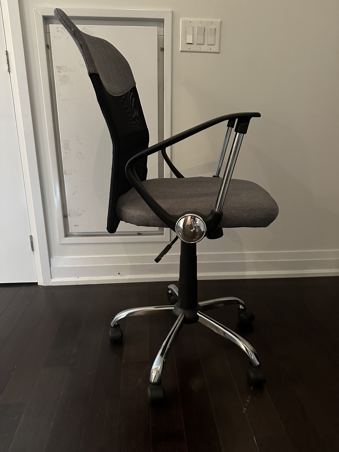 Office Chair - photo 2