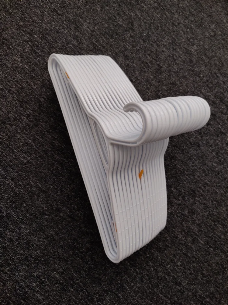Pack of 17 Plastic Hangers thumbnail
