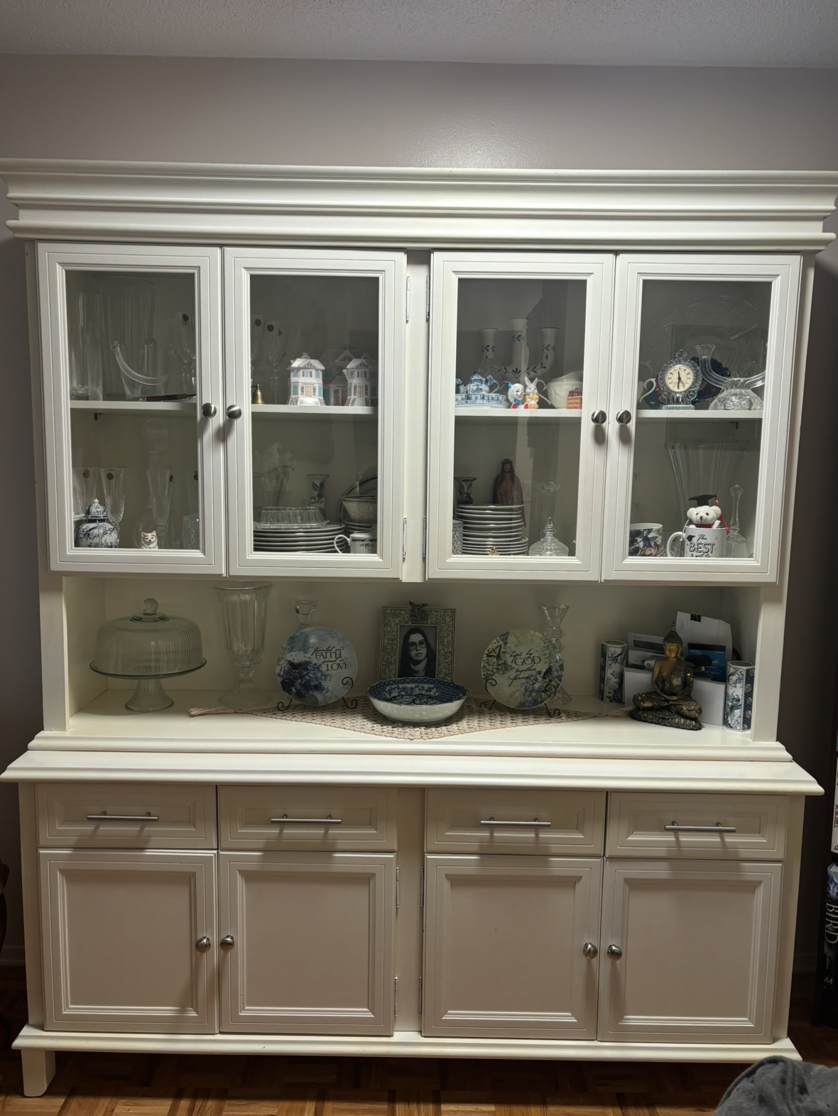 Cream white cabinet very heavy good  quality wood