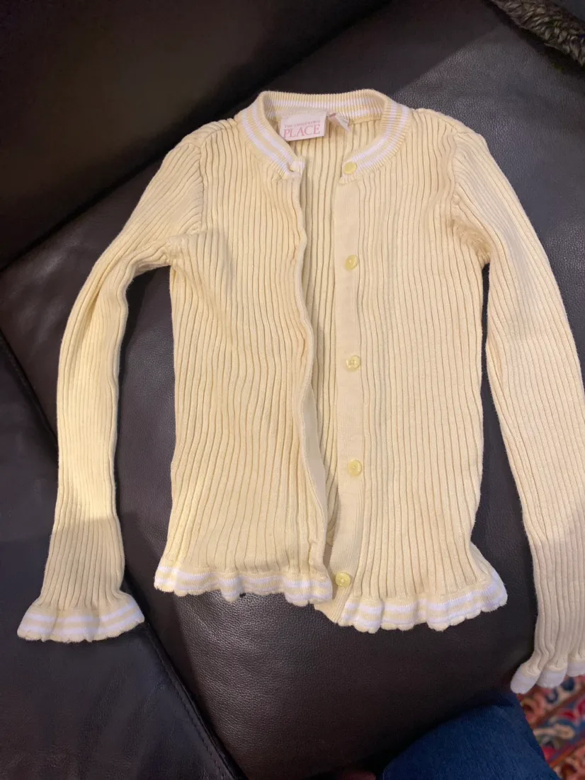 Girls' 3-Piece Outfit. Size 6-8 image indicator(4)