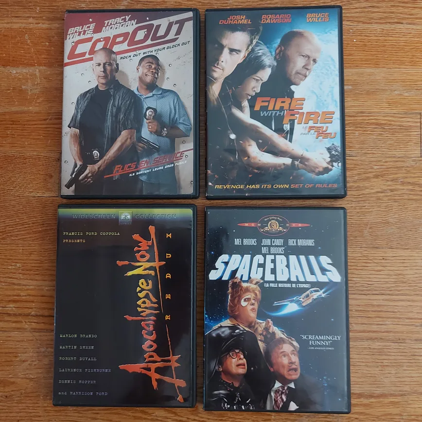 DVD Movie - Kids - Comedy - Action image indicator(3)