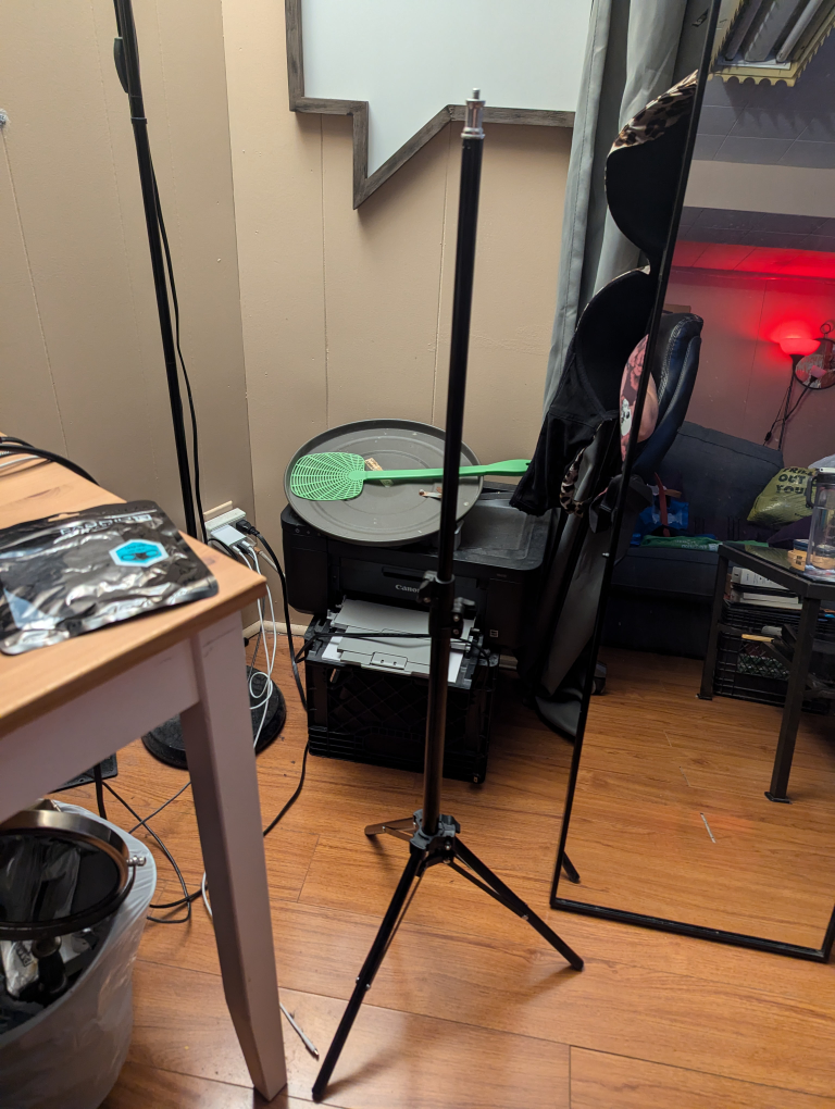 Camera Tripod - photo 2