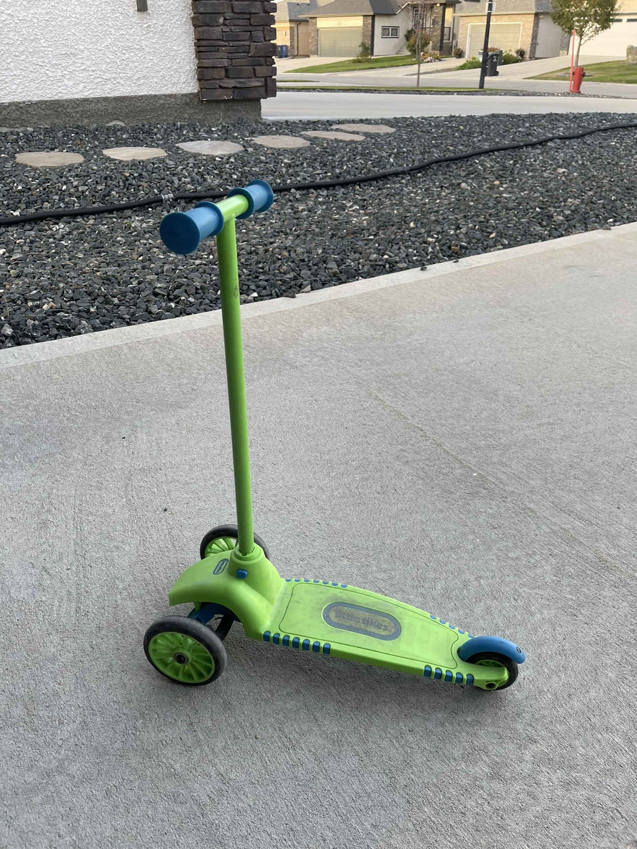 Little Tikes 3 Wheel Scooter