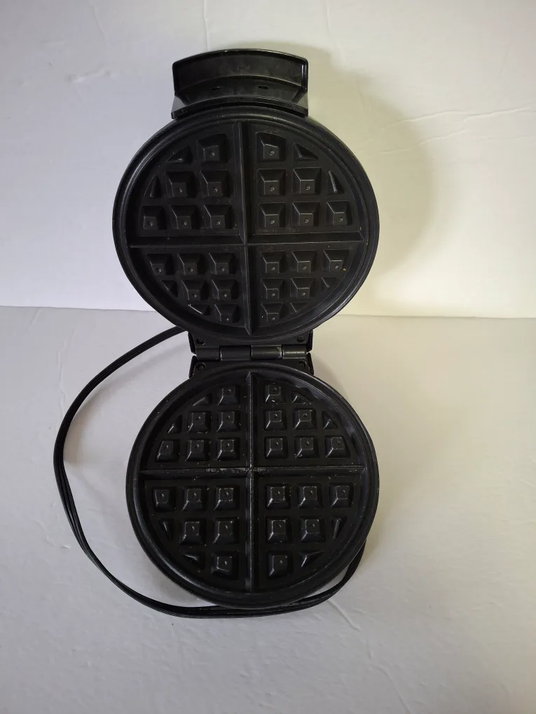 Oster CKSTWF2000 Belgian Waffle Maker image indicator(3)