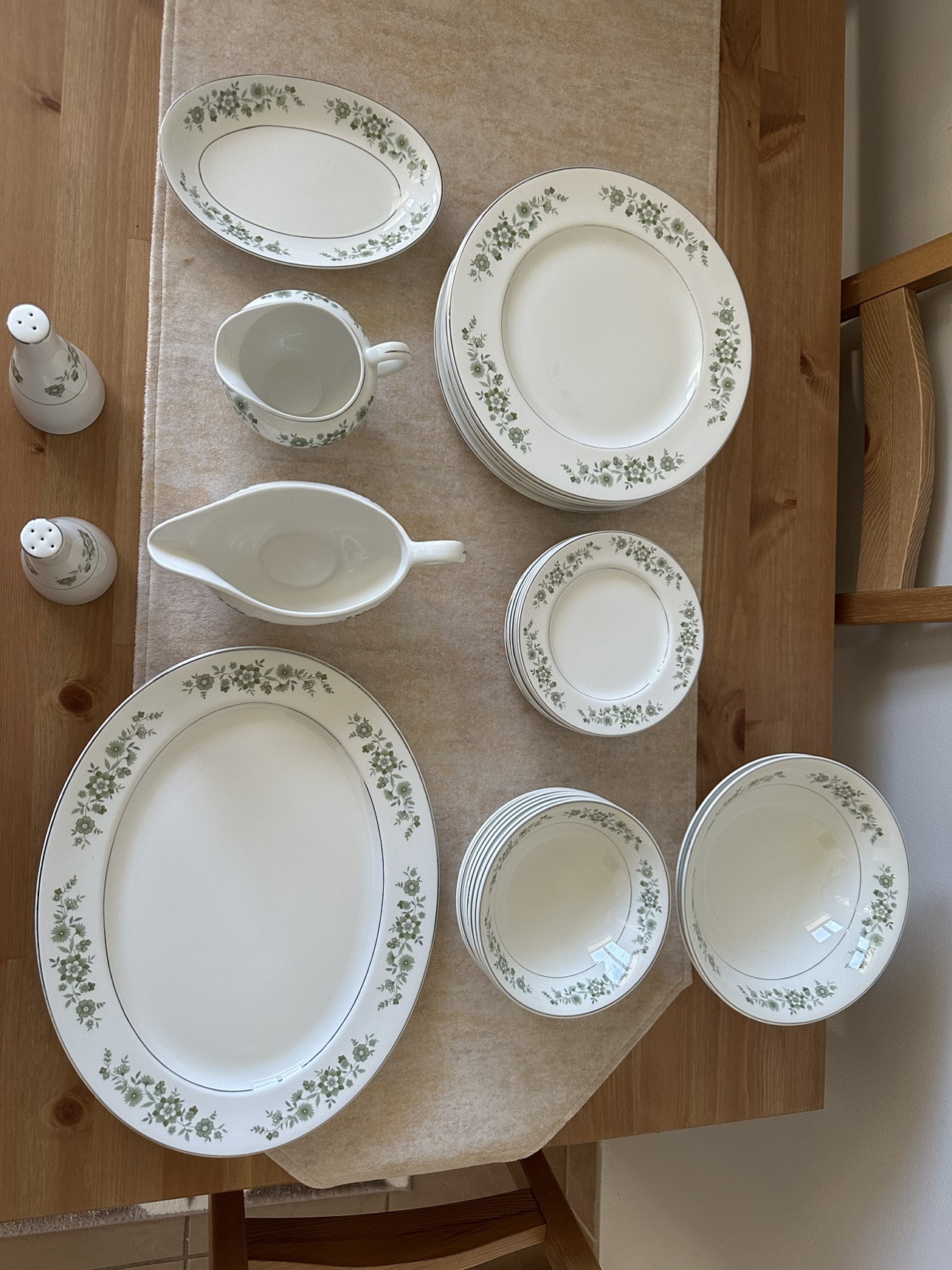 Vintage Green Floral China Dinnerware Set - photo 2