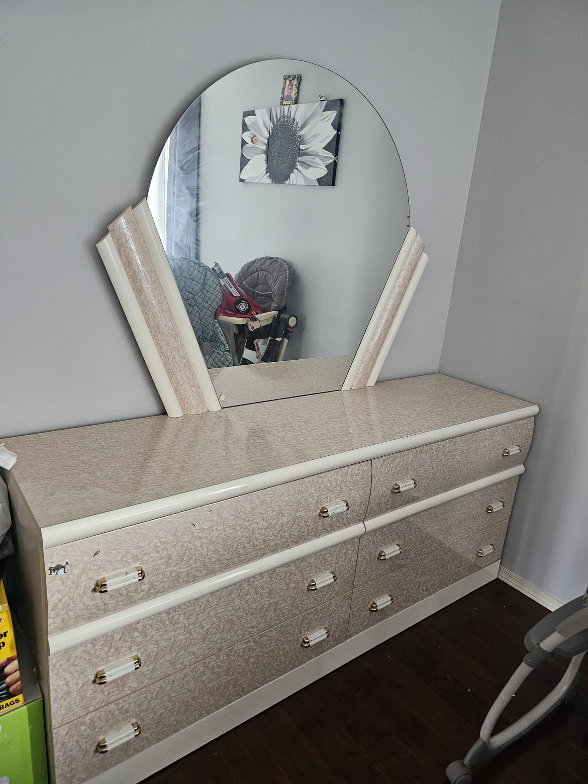 Bedroom Vanity Set - photo 5