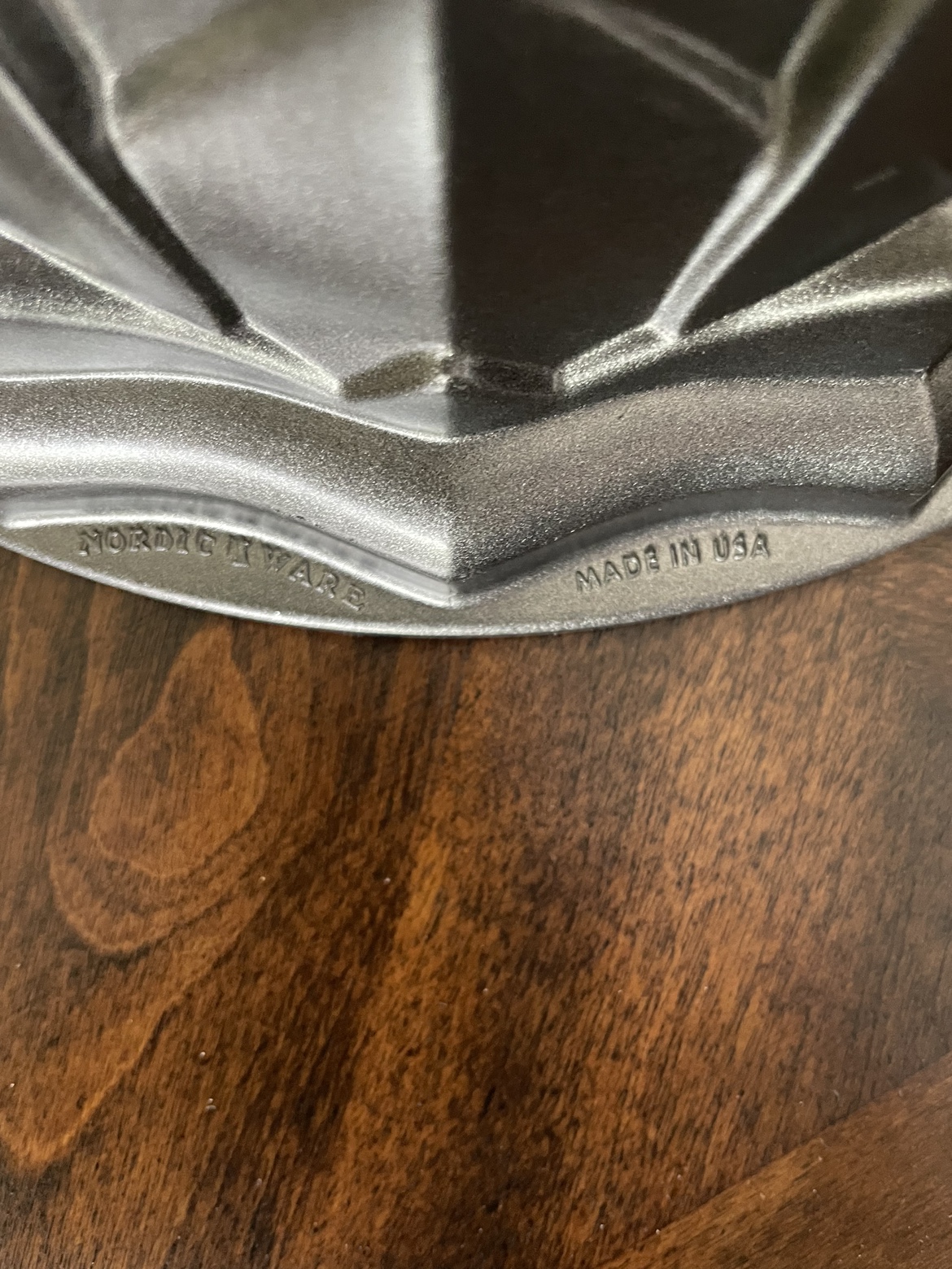 Nordic Ware Star Bundt Cake Pan - photo 3