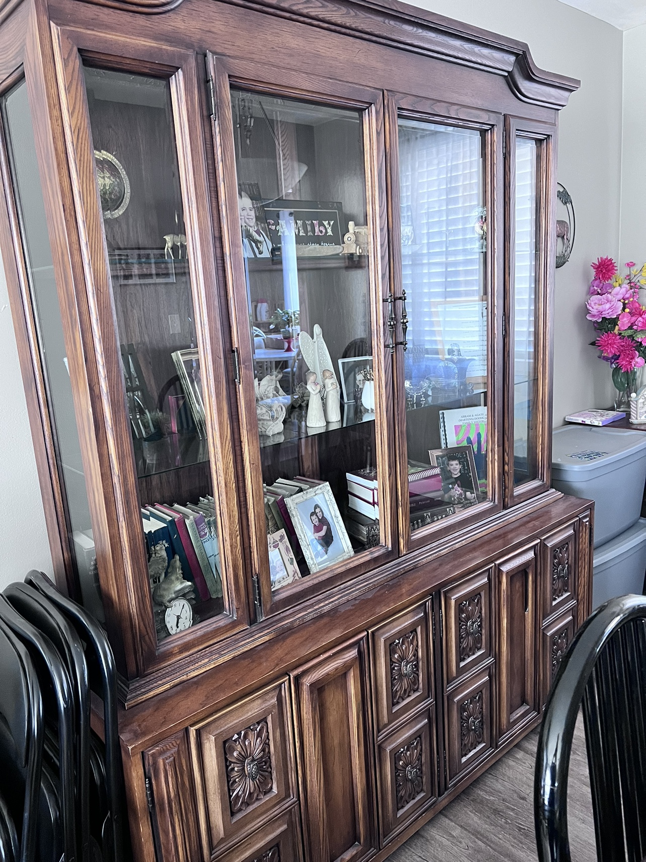 Wooden China Cabinet - photo 2