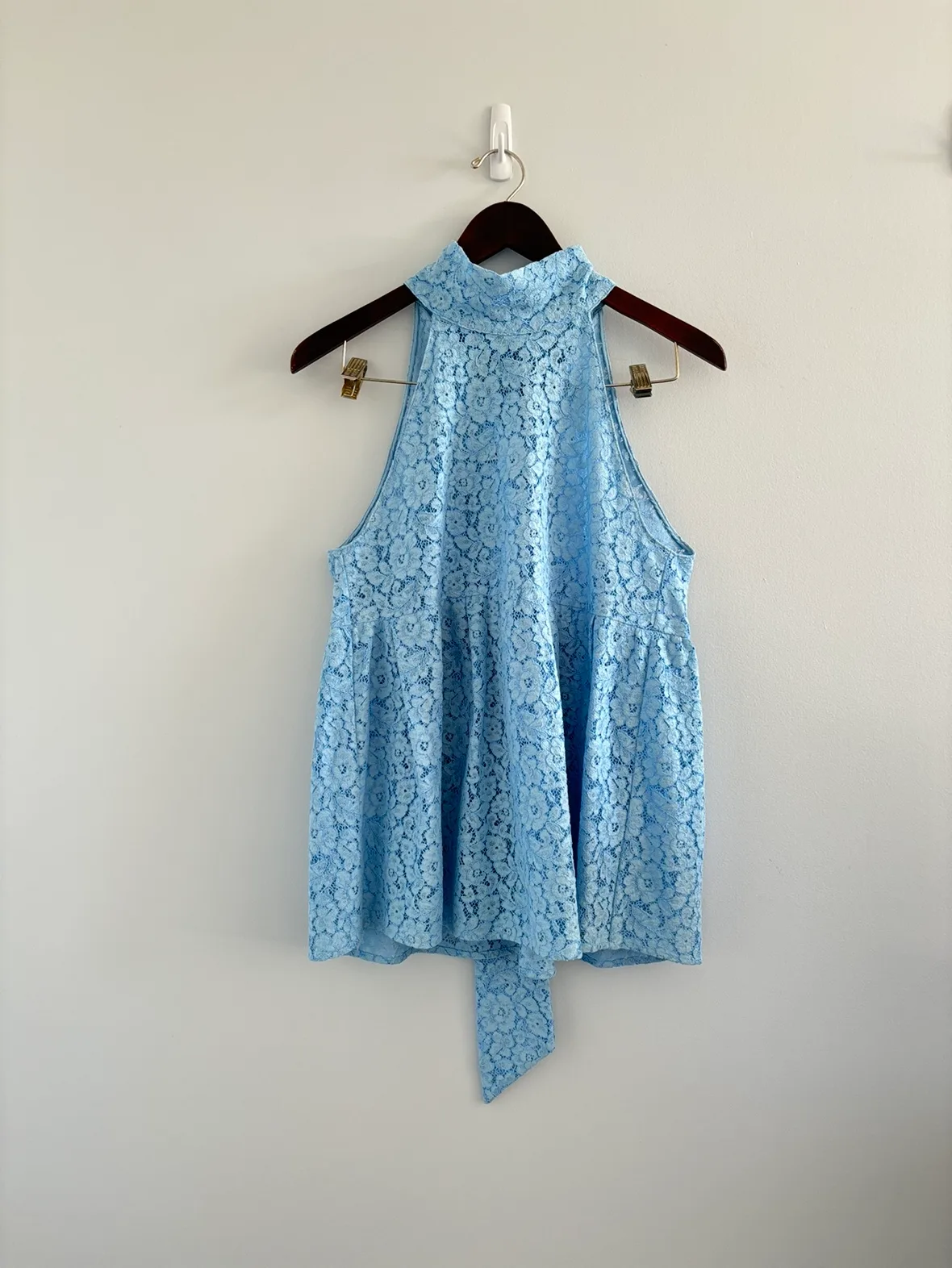 Zara | Lace Halter Top - M image indicator(3)