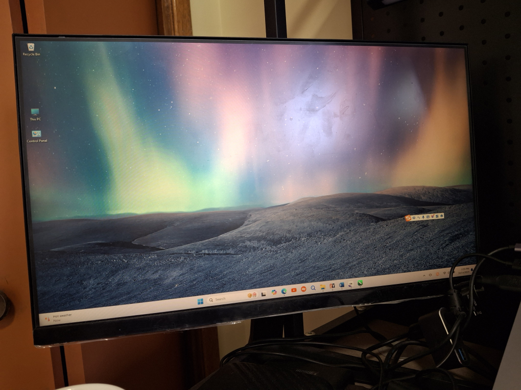Samsung T350 22-inch Computer Monitor