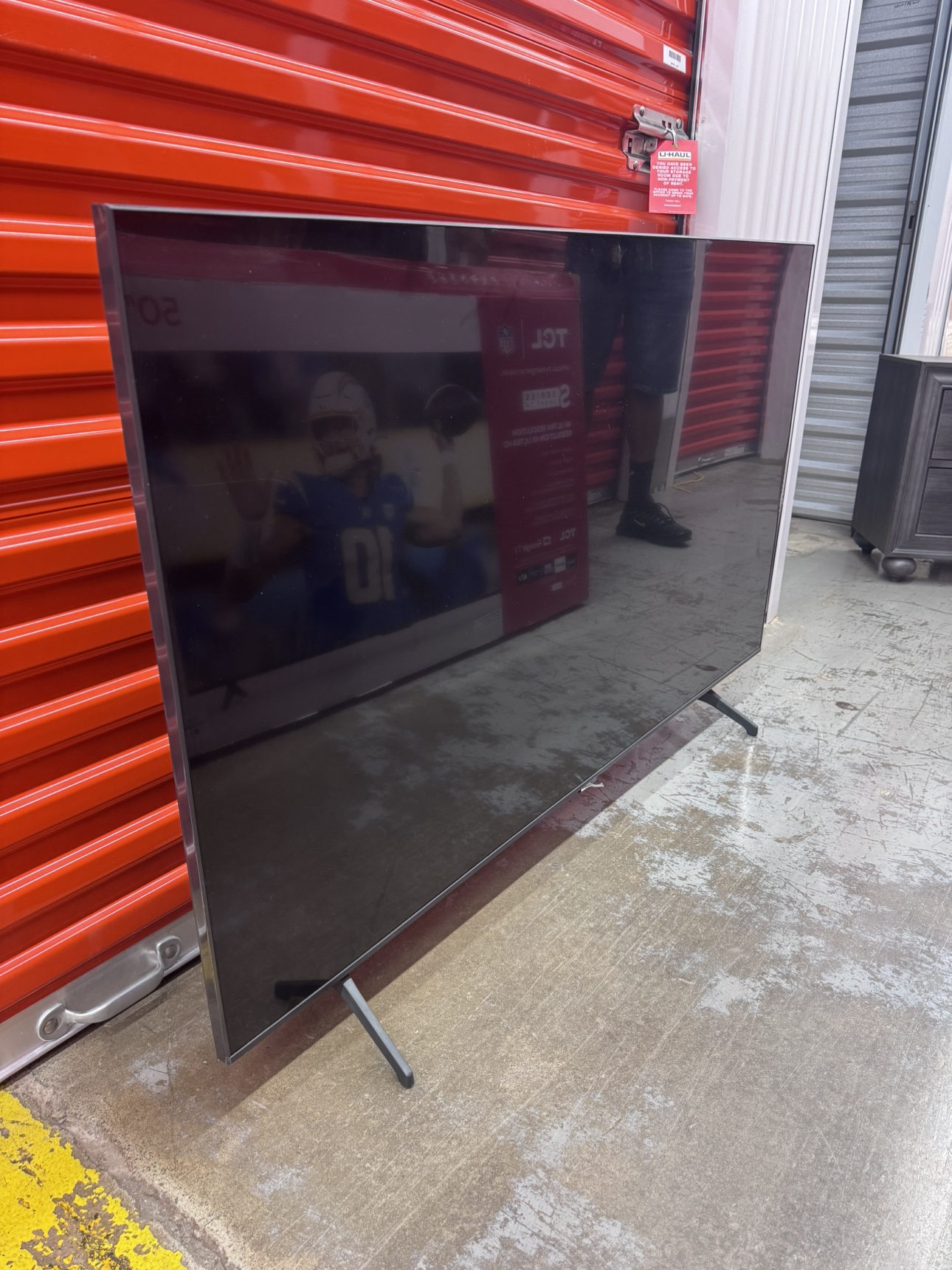 58" Samsung Crystal UHD 4K Smart TV - photo 2
