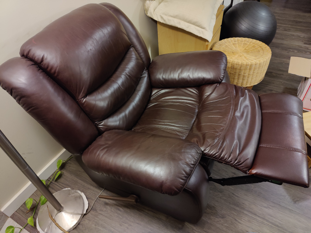 Brown Leather Recliner - photo 4
