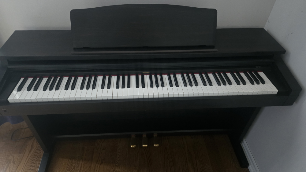 Roland HP230 Digital Piano - photo 4