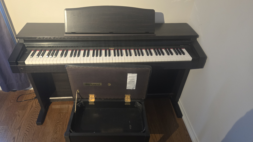 Roland HP230 Digital Piano - photo 5