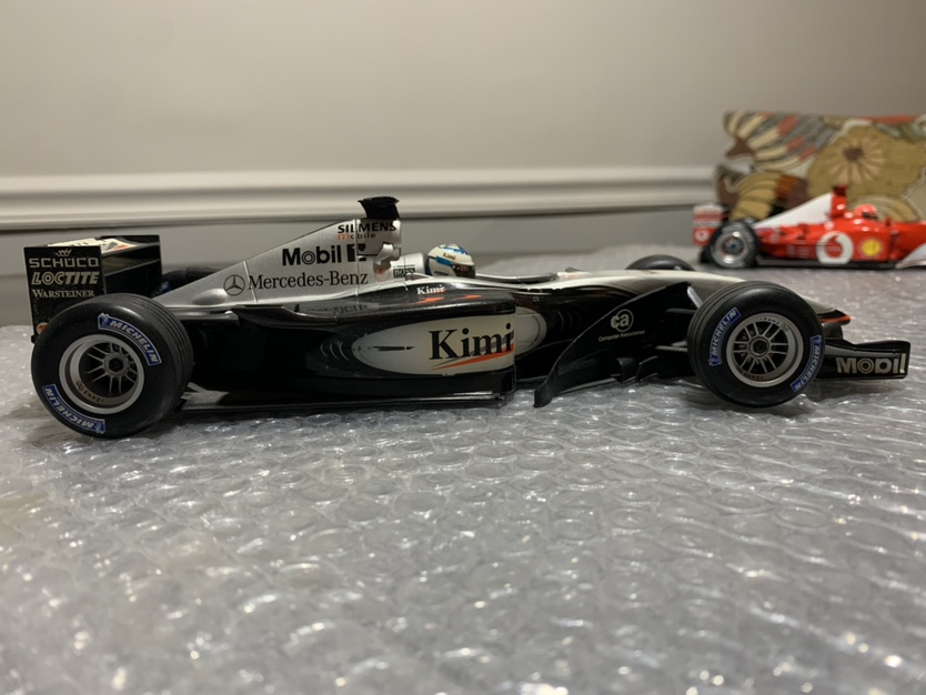 Kimi Räikkönen 2005 McLaren Mercedes Formula 1 Car - photo 3