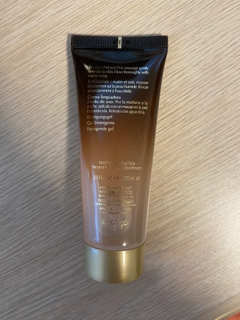 Estee Lauder Advanced Night Cleansing Gelee image indicator(3)
