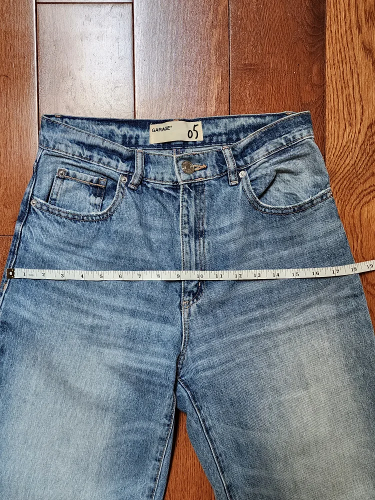 Garage high waisted blue jeans image indicator(7)
