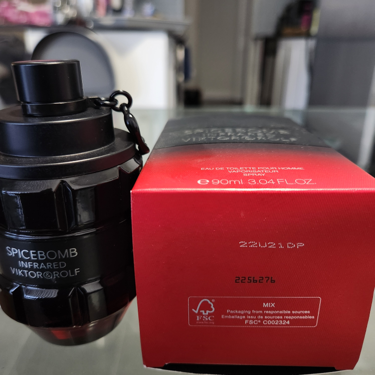 Viktor & Rolf Spicebomb Infrared Eau de Toilette 90ml - photo 4