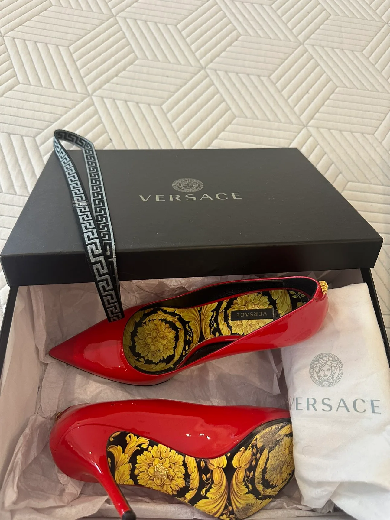Versace Red pumps/heels image indicator(2)