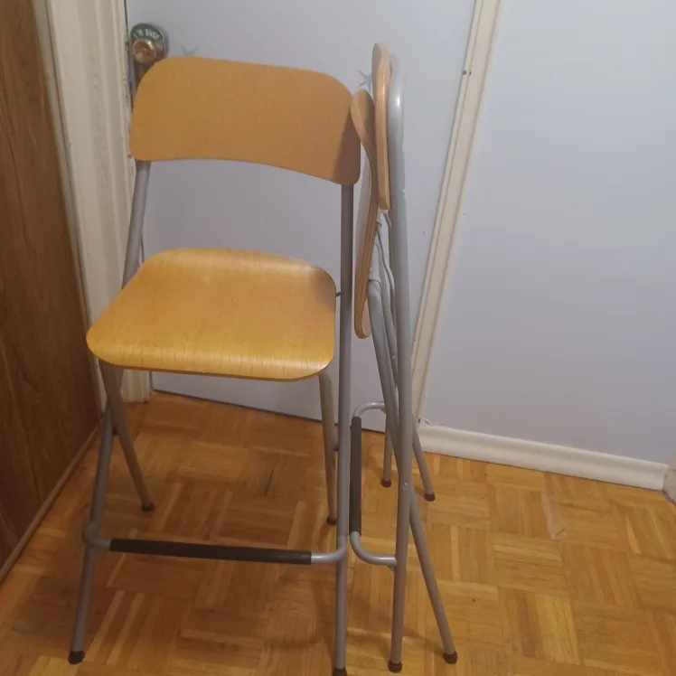 Set of 2 Folding Bar Stools image indicator(4)