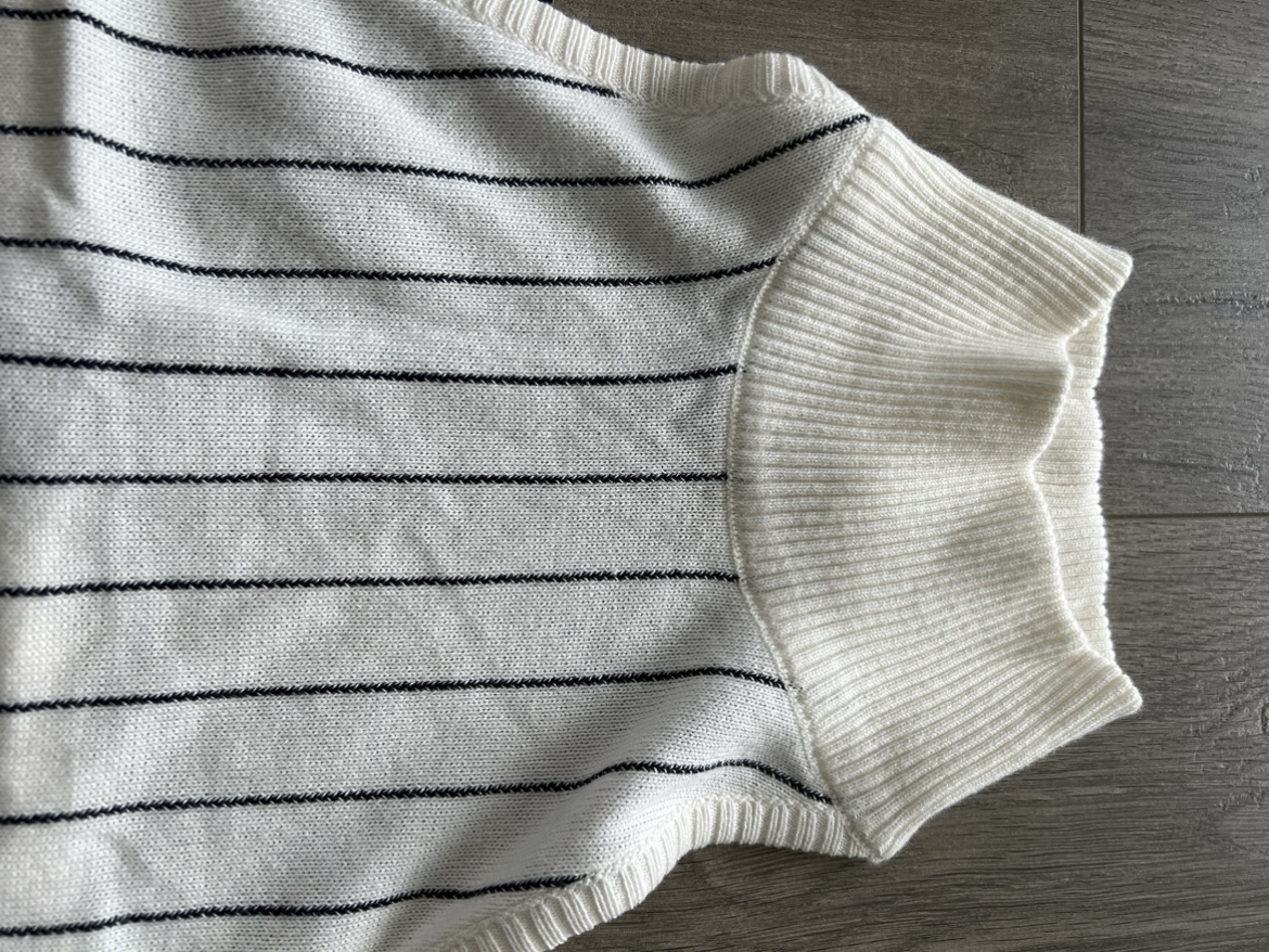 Dolce & Gabbana White Striped Sleeveless Sweater - photo 2
