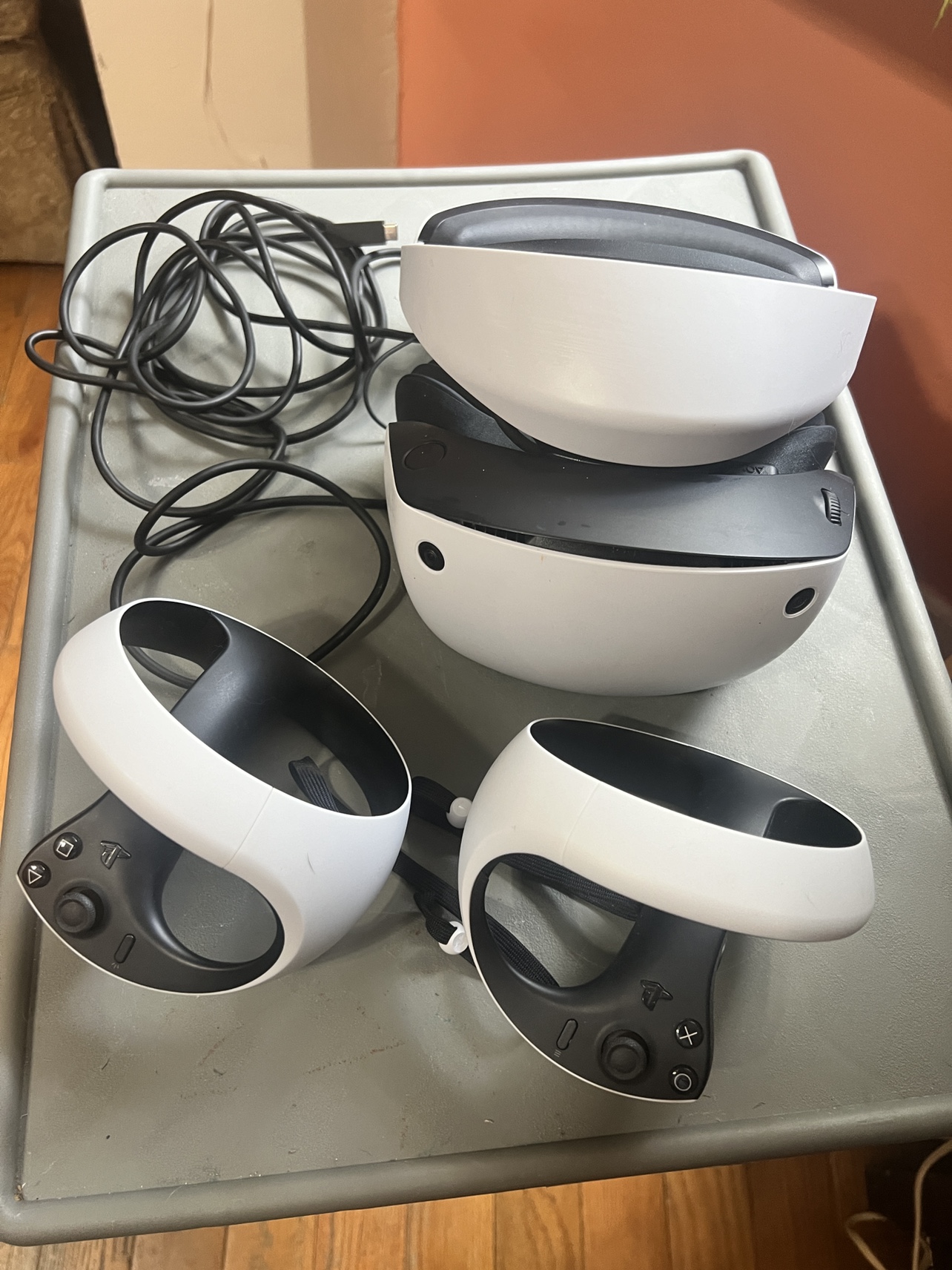 Meta Quest 2 VR Headset - photo 2