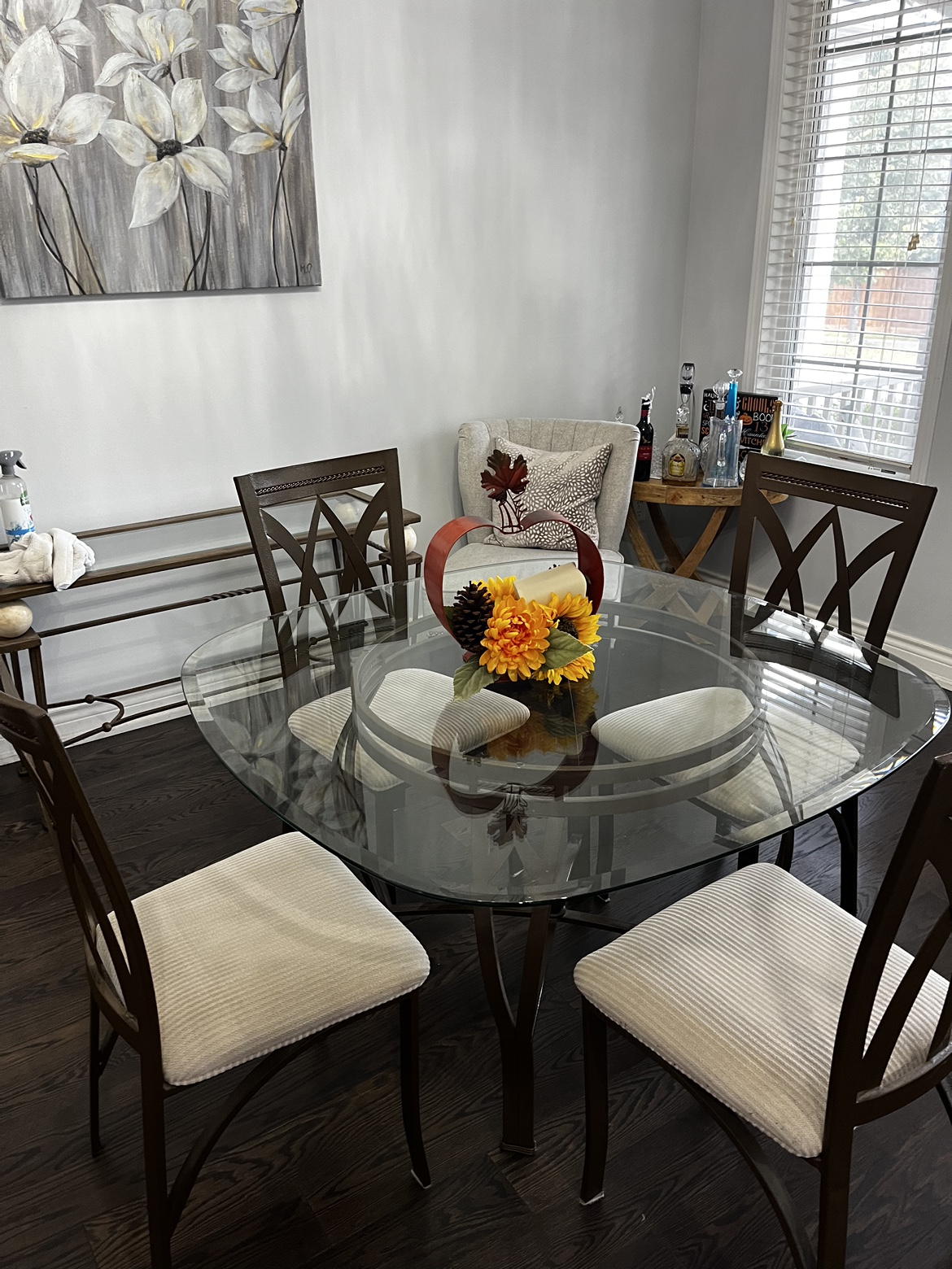 For Sale: 4-Seat Glass Dining Table Set – Modern and Stylish