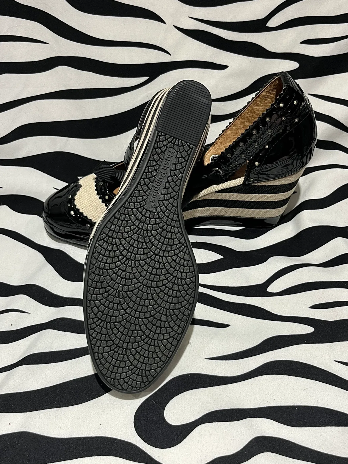 Annie Sui Size 9 Wedge Heel Shoes image indicator(10)