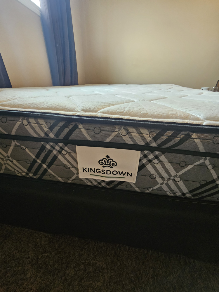 Queen Size Mattress - photo 3