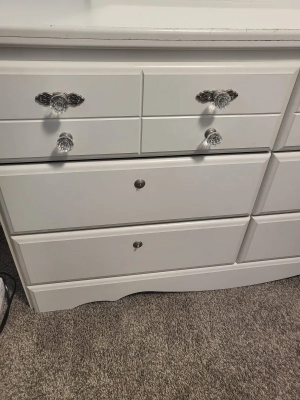 Brick Dresser image indicator(4)