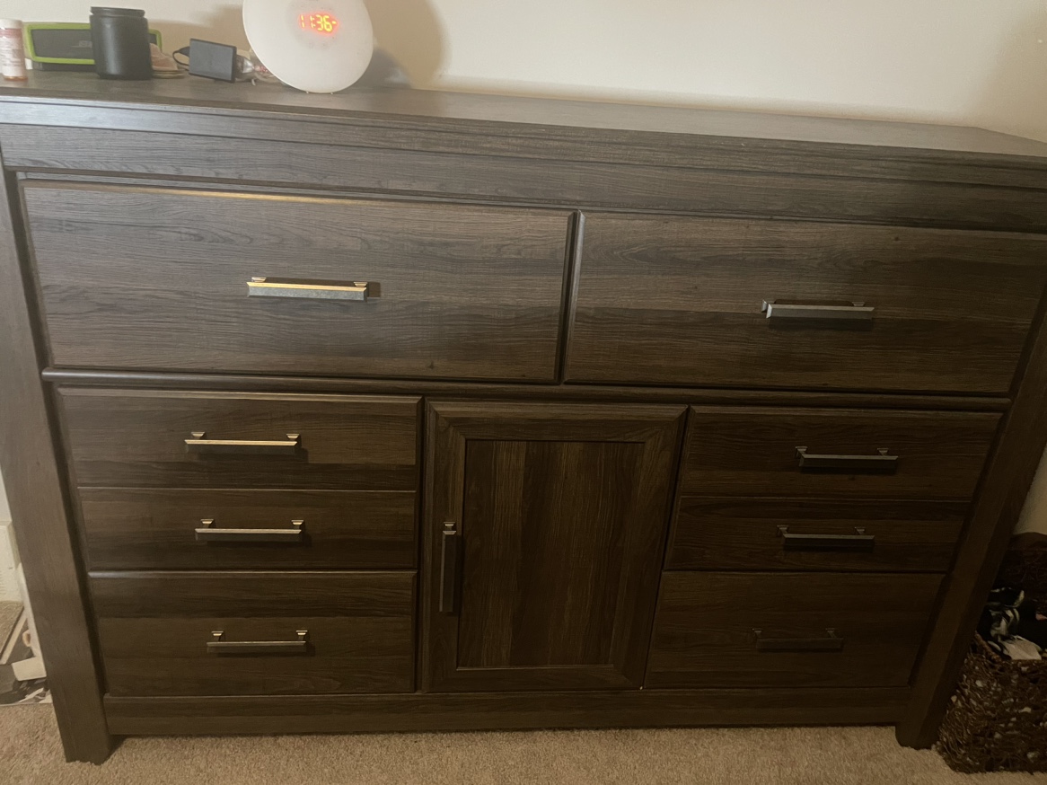 King Bedroom Set - photo 4