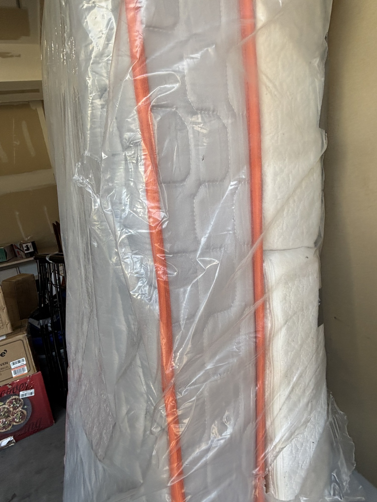2 Single Mattress and  free Frame Set (missing screws for frame) - photo 3