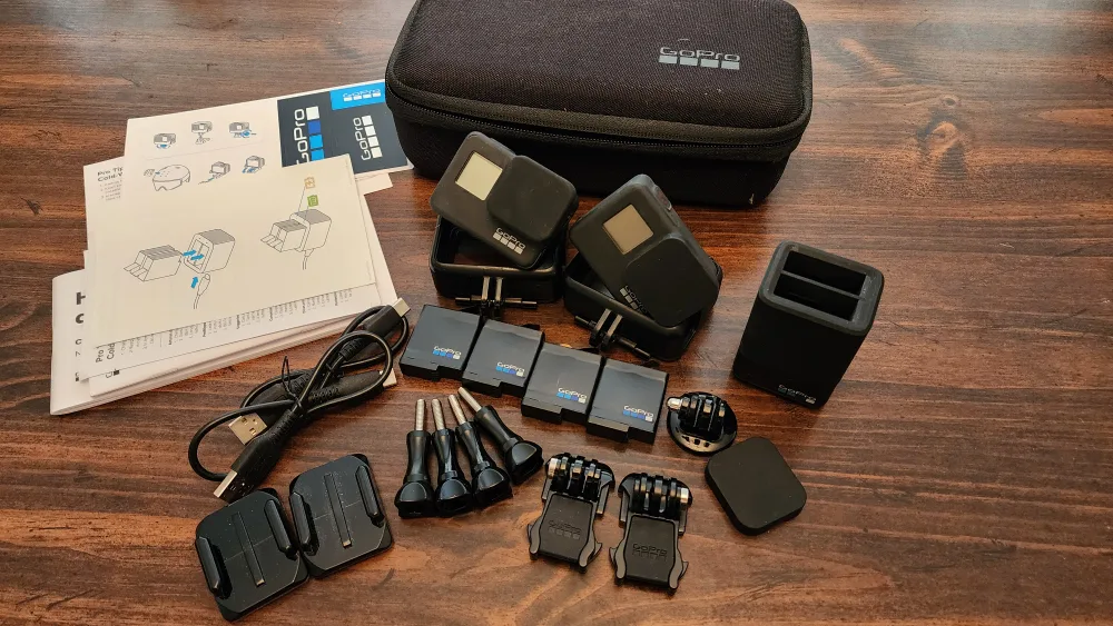 GoPro Hero 7 Black Bundle (2 Camera) thumbnail