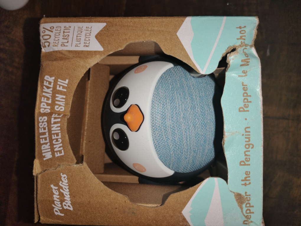 wireless speaker  pepper the penguin