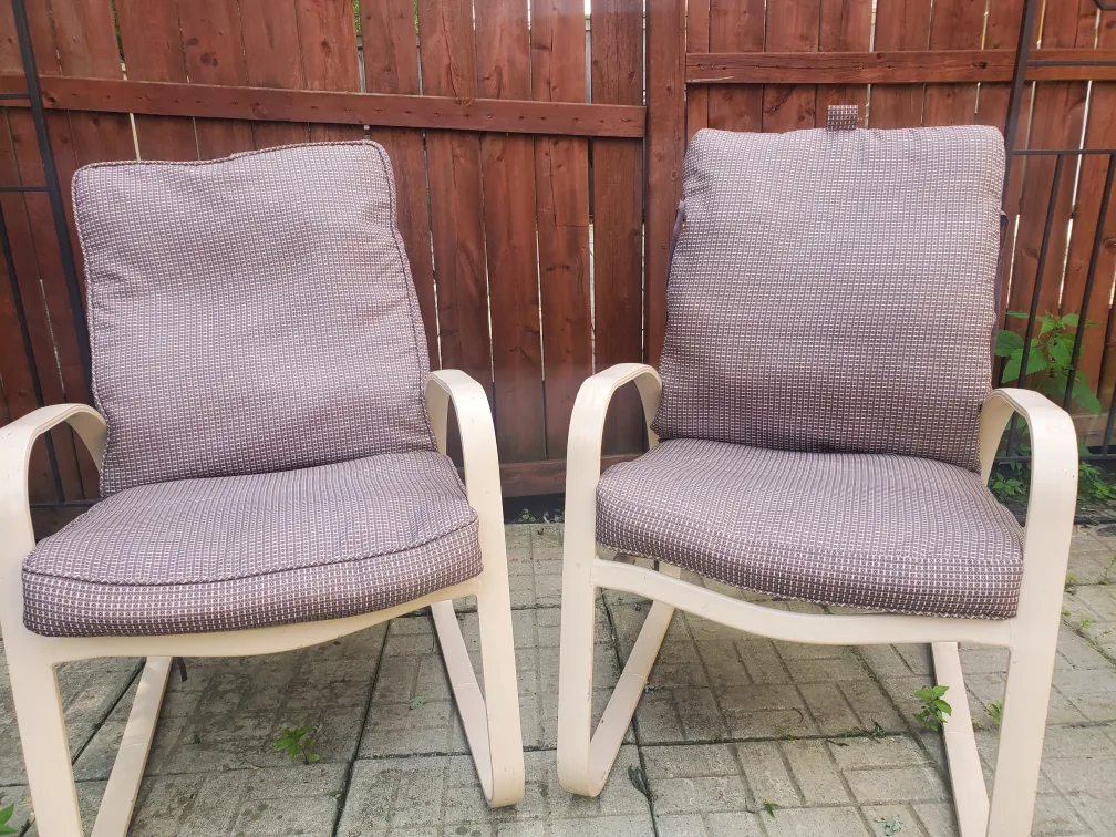 4 Patio Chairs image indicator(2)