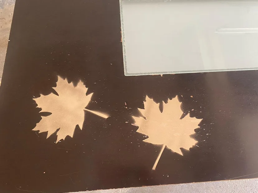 Dining Table with Glass Top image indicator(5)