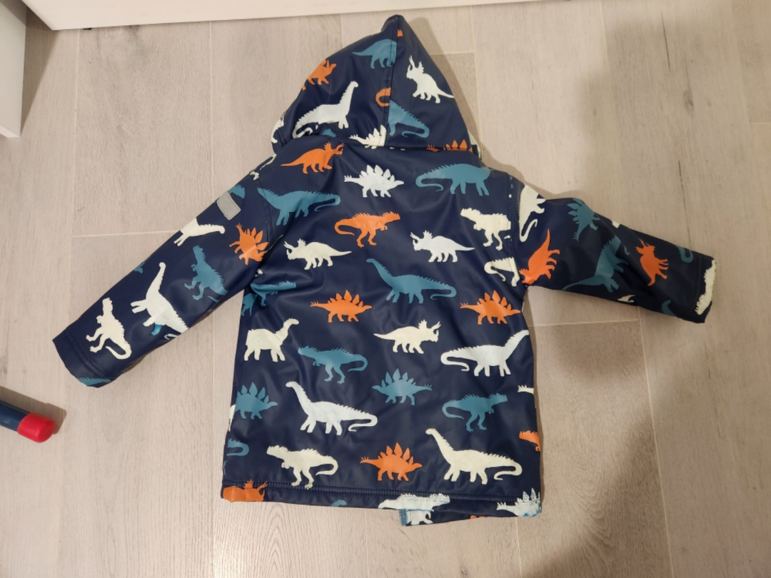 Hatley Dinosaur Rain Jacket, Size 4 - photo 3
